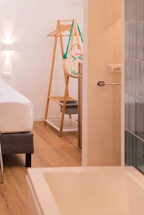 Almami Loft & Rooms Monopoli Luaran gambar